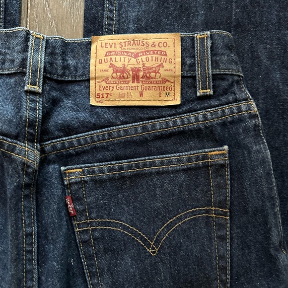 Levi’s 517 Slim Fit Bootcut Jeans - Picture 3 of 11